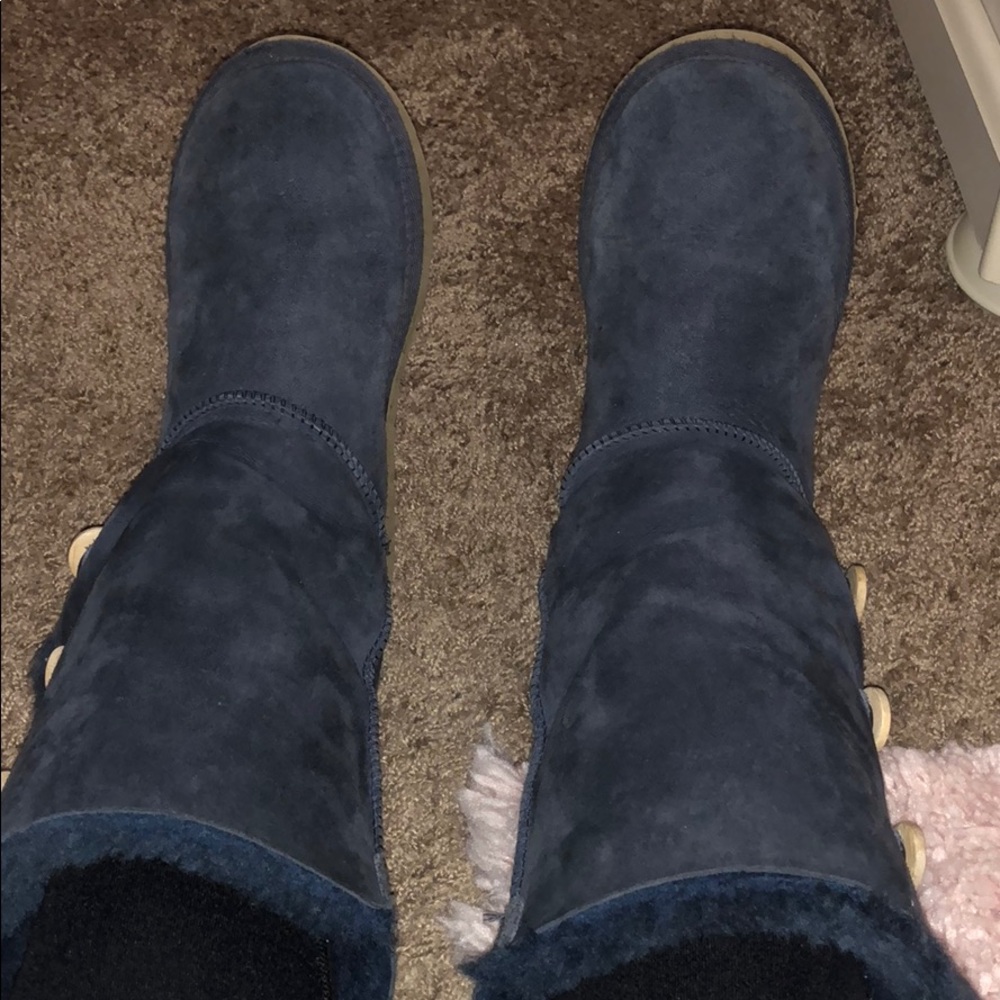 navy tall bailey button uggs